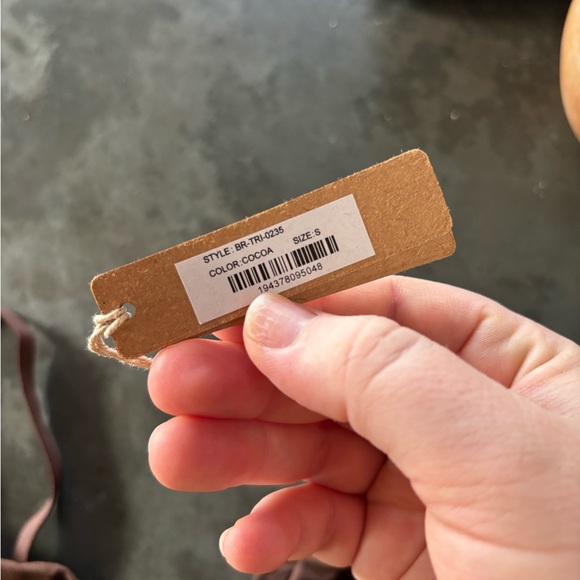 Skims Crossover Bralette - Picture 3 of 4